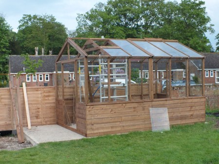 greenhouse-roof-glass